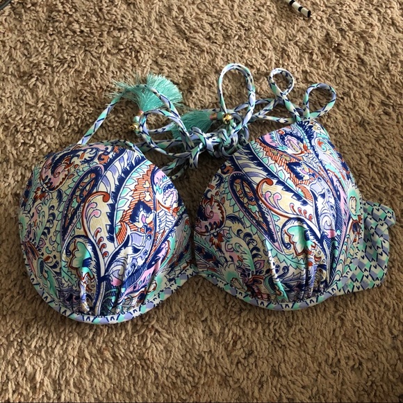 Victoria’s Secret bathing suit top - Picture 1 of 2